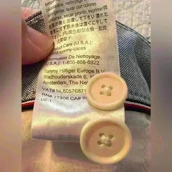 Tommy Hilfiger Men’s 9 inch inseam/ Waist 35 Striped Shorts. 100% cotton. 🇺🇸 - Picture 10 of 10